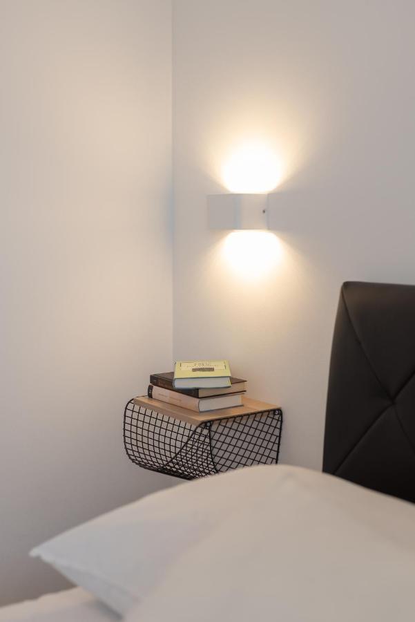 Apartman Lotos Apartment Трогир Екстериор снимка