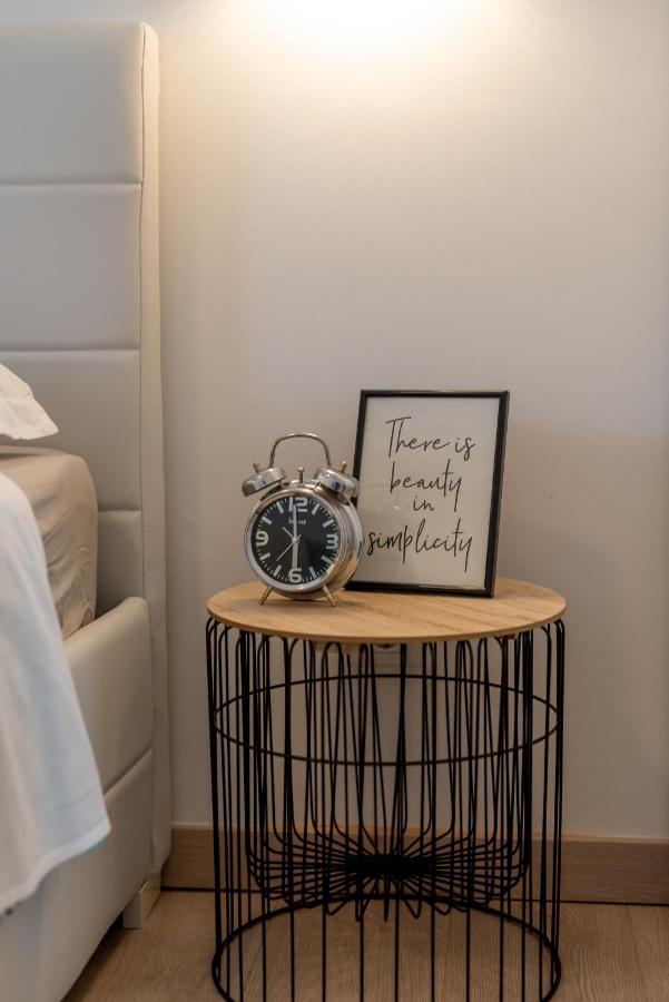 Apartman Lotos Apartment Трогир Екстериор снимка